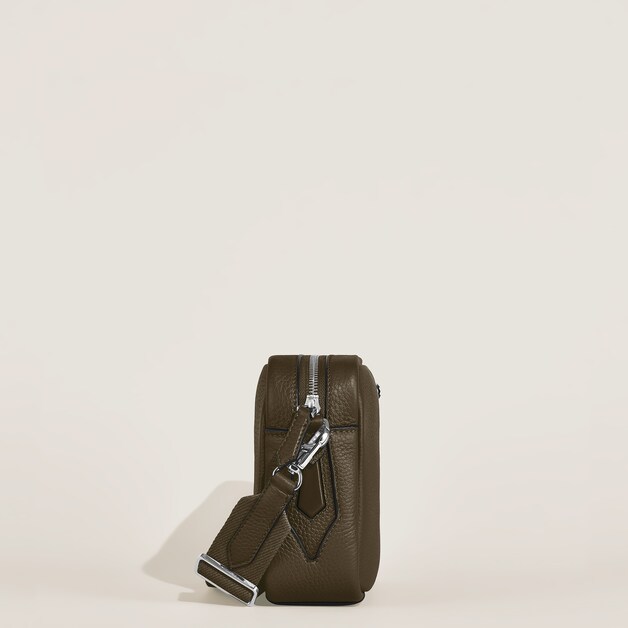 1782-montblanc-companion-crossbody-1.png